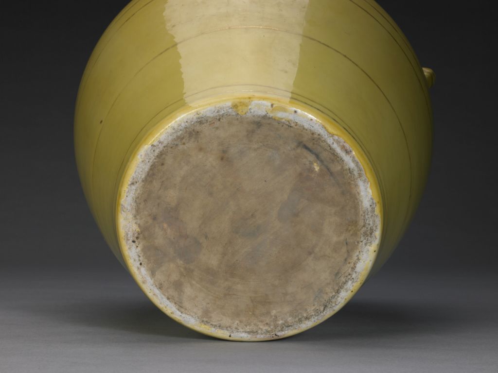 图片[2]-Yellow glaze gold color sacrificial ear jar-China Archive